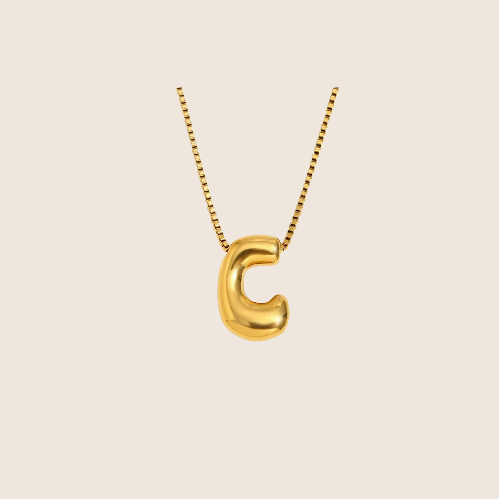 Initiale Necklace
