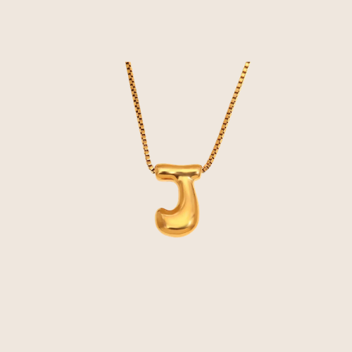Initiale Necklace