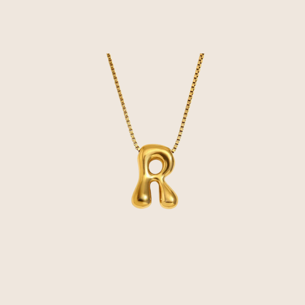 Initiale Necklace