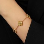 The Clover Bracelet
