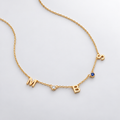 Collier délicat personnalisé avec initiale et pierre de naissance