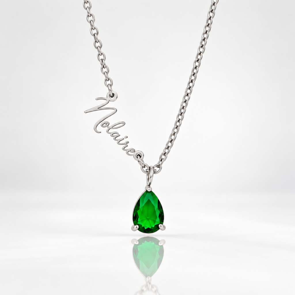 Collier avec prénom et pierre de naissance