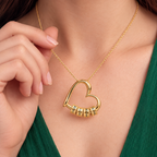 Collier cœur avec perles gravées