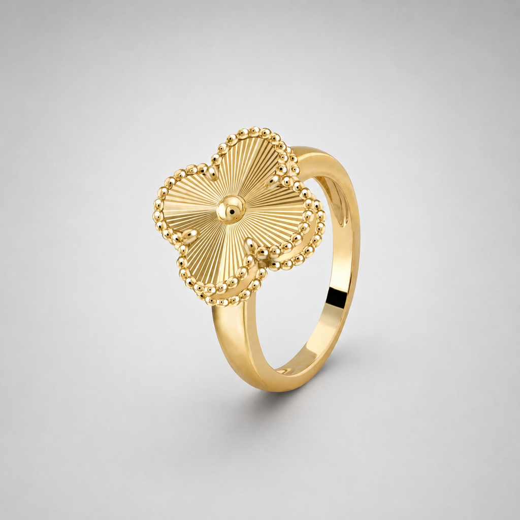 Clover Ring