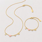 Collier avec initiale, pierre de naissance et signe du zodiaque