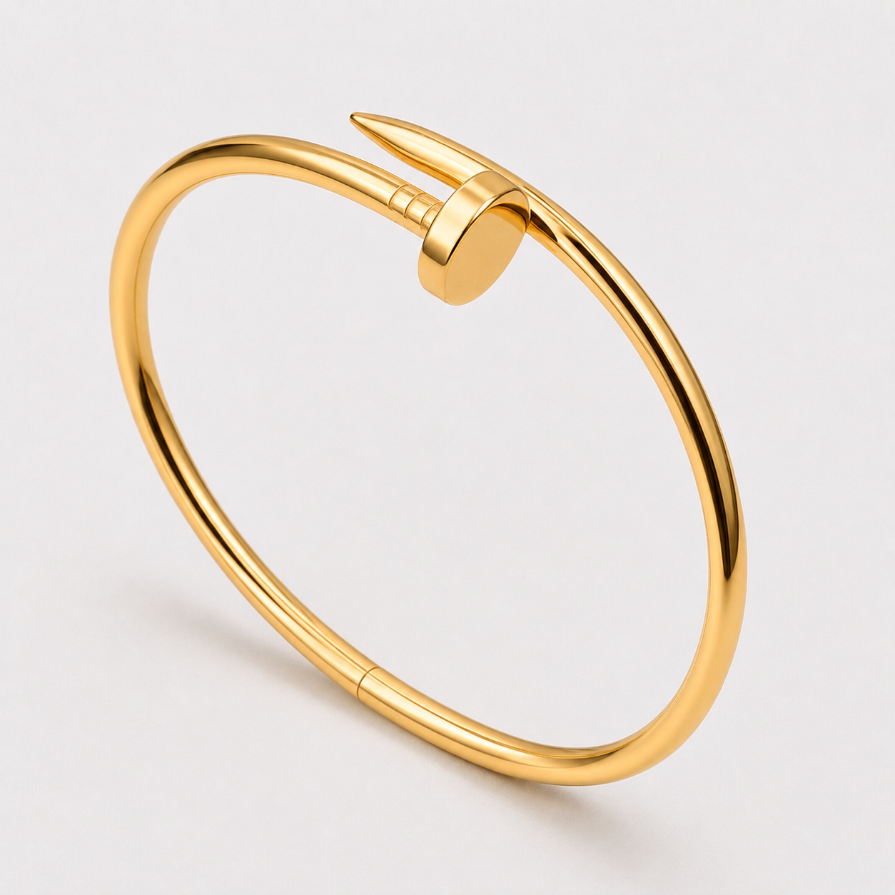 Bracelet manchette clou