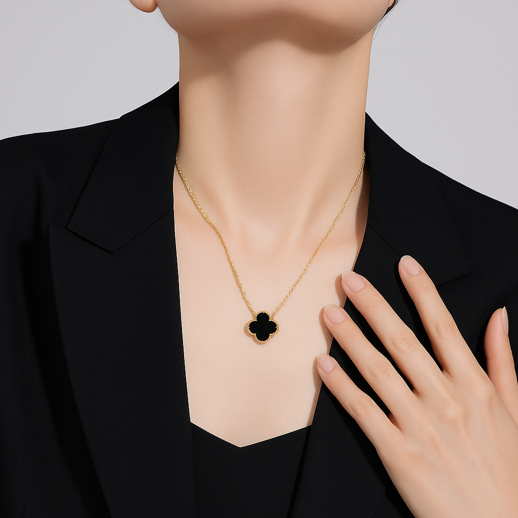 The Clover Necklace