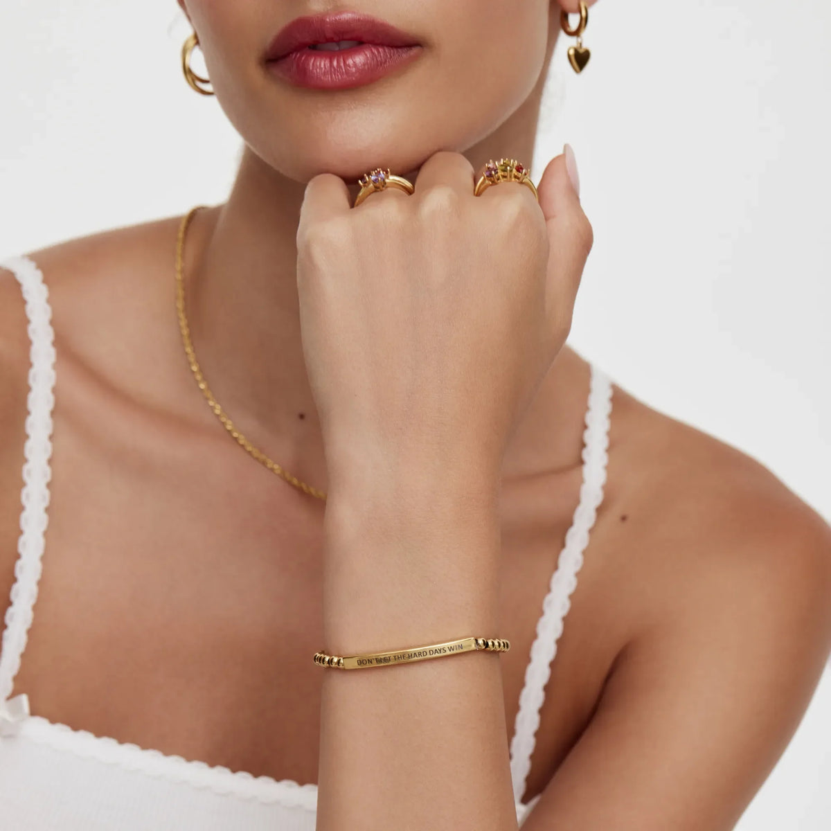 Bracelet perlé « Ne laissez pas les jours difficiles gagner »