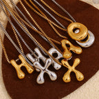 Initiale Necklace