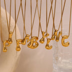 Initiale Necklace