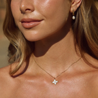 White Blooming Necklace