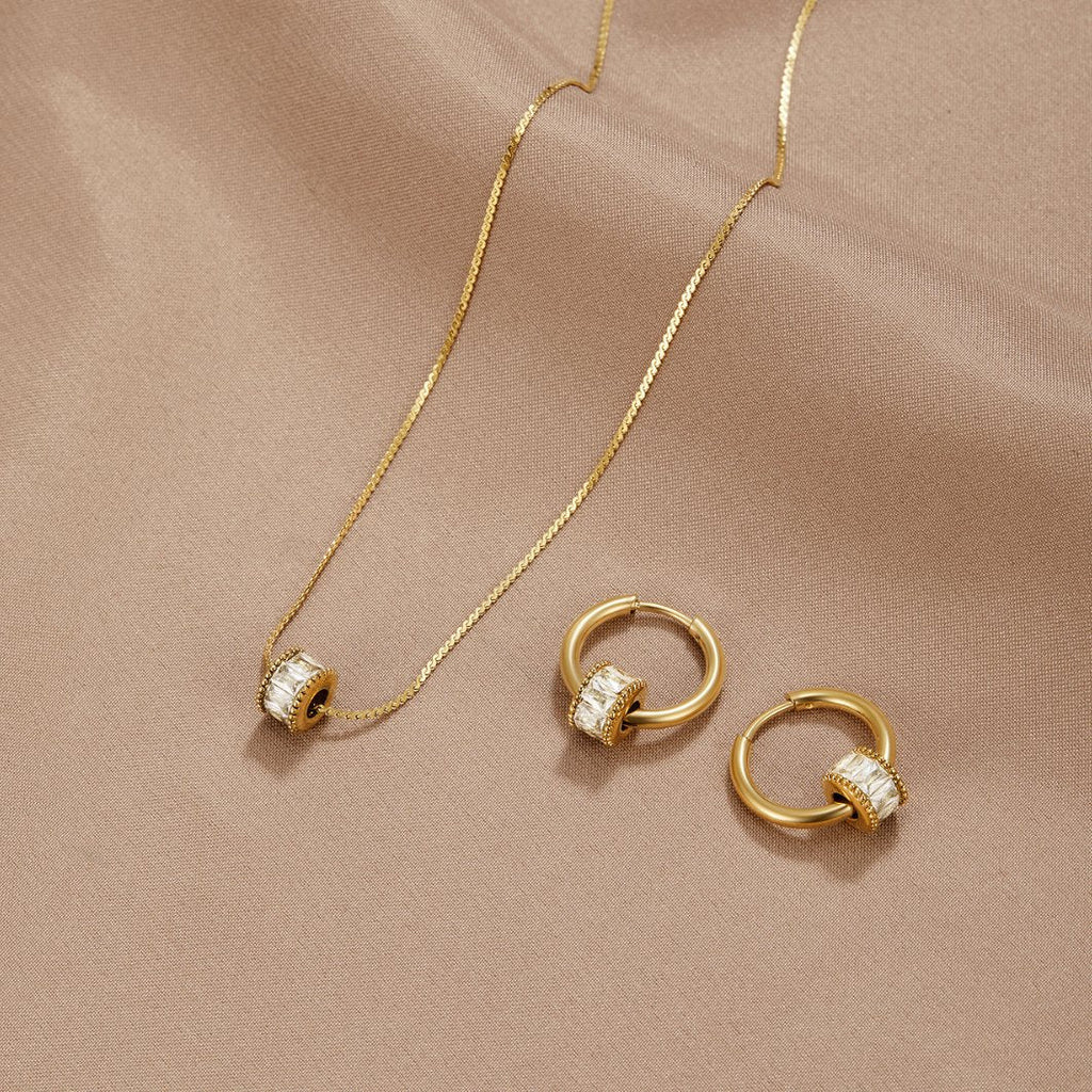 La Elara 18K Gold Necklace