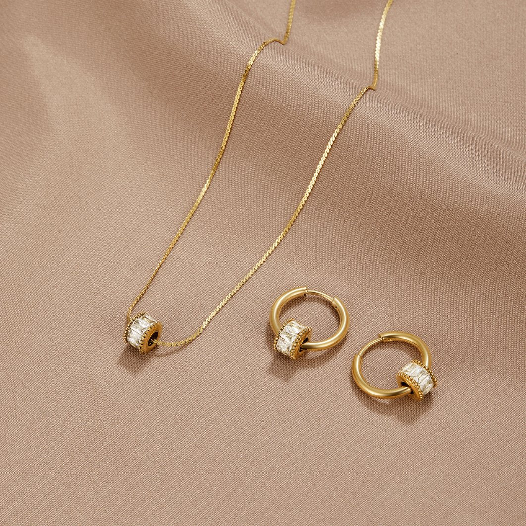 La Elara 18K Gold Necklace