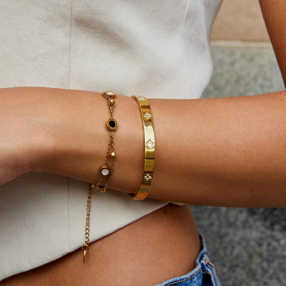 The Gold Clover Bangle