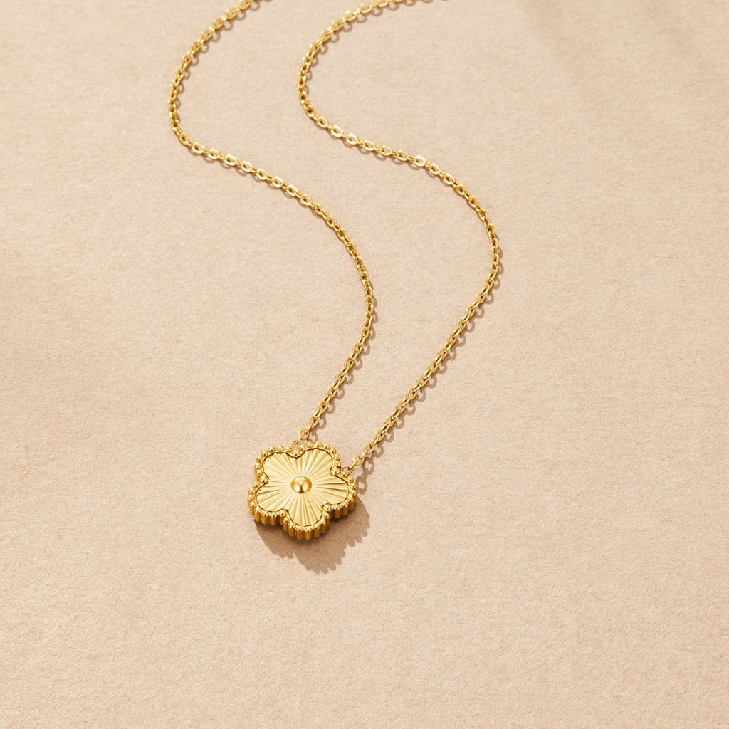 The Golden Clover Necklace