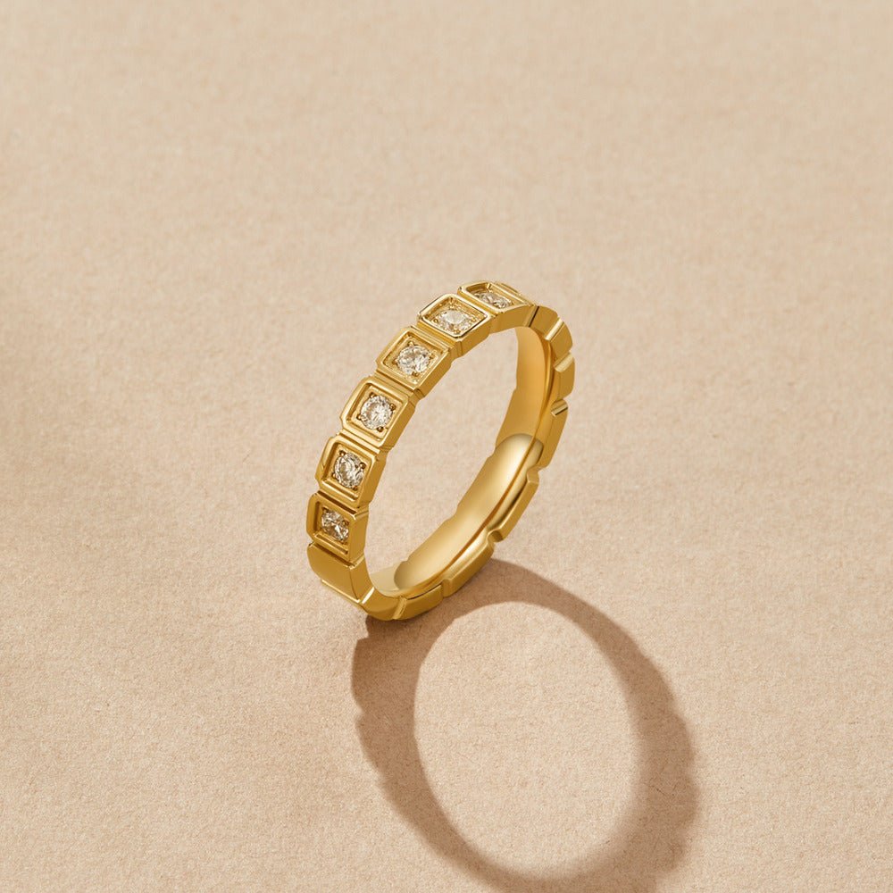 Clara Gold Crystal Ring