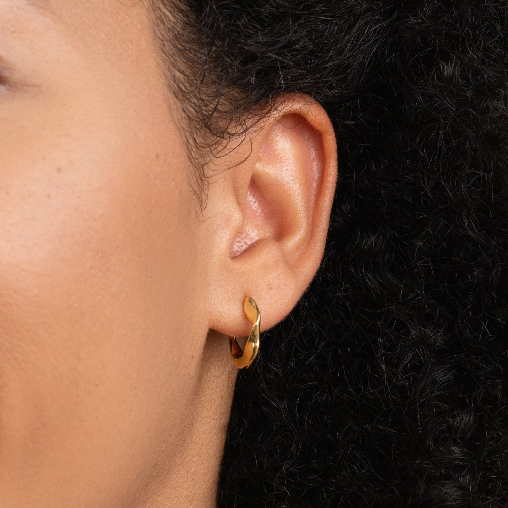 Corinne Twisting Hoop Earrings