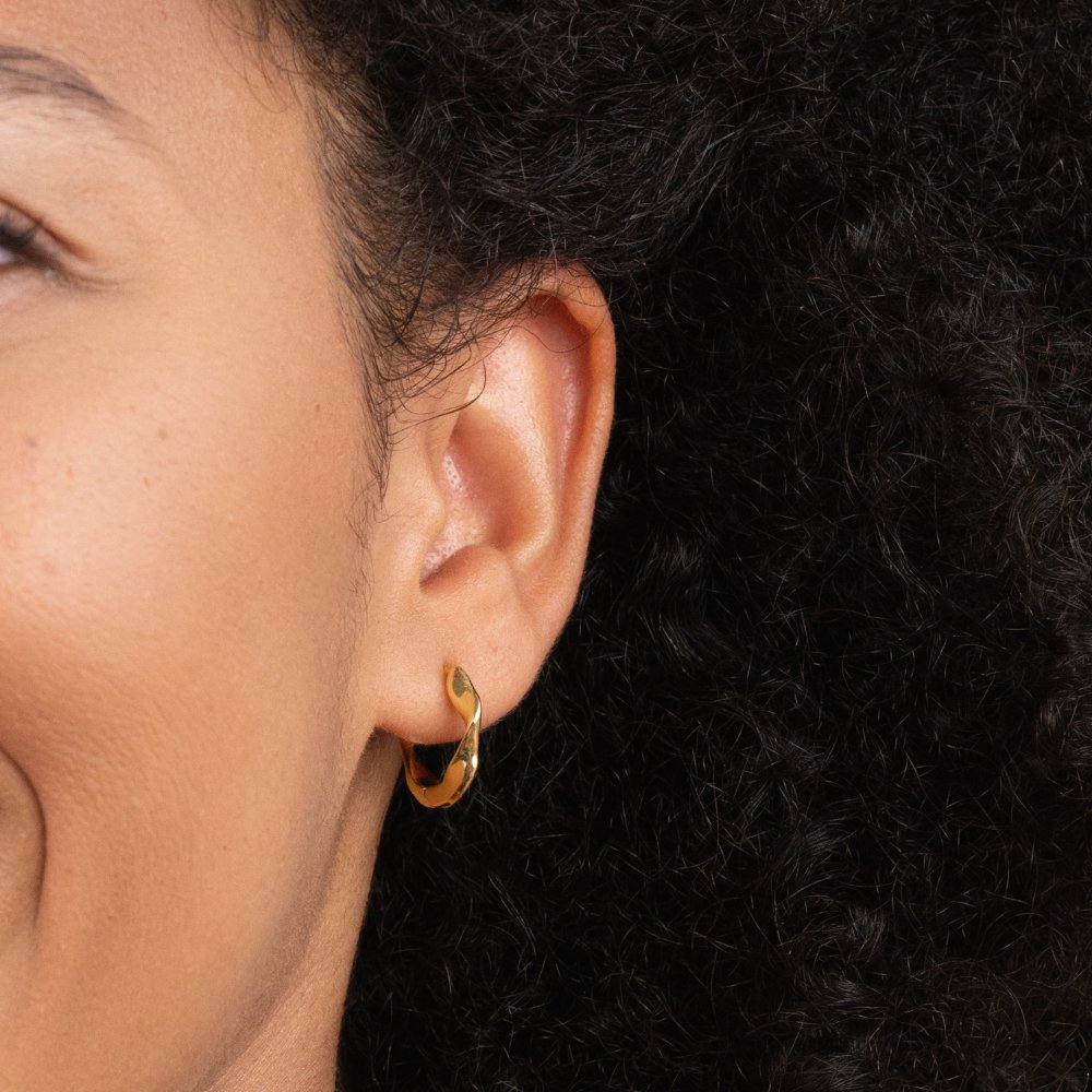 Corinne Twisting Hoop Earrings