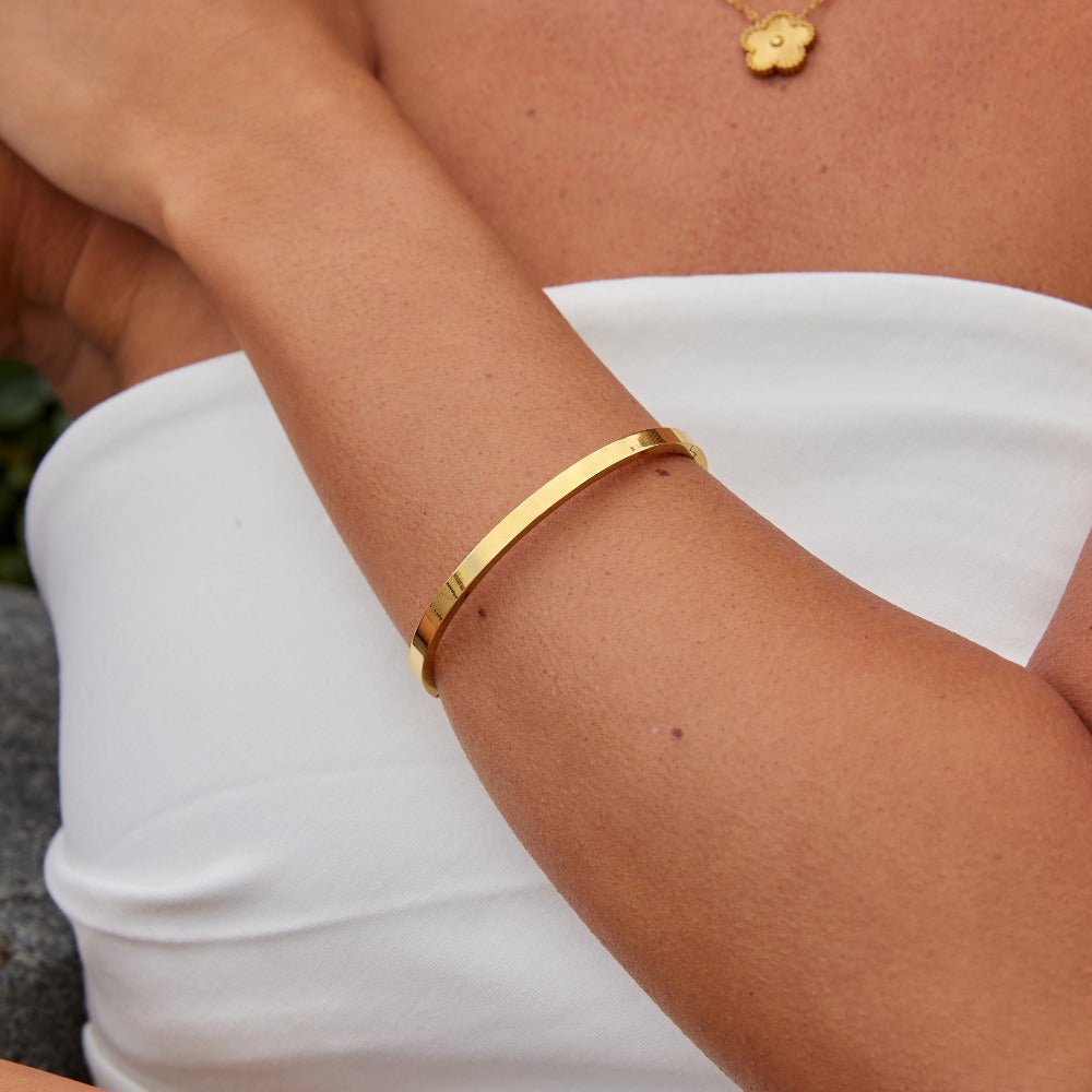 Jadeau Gold Bangle