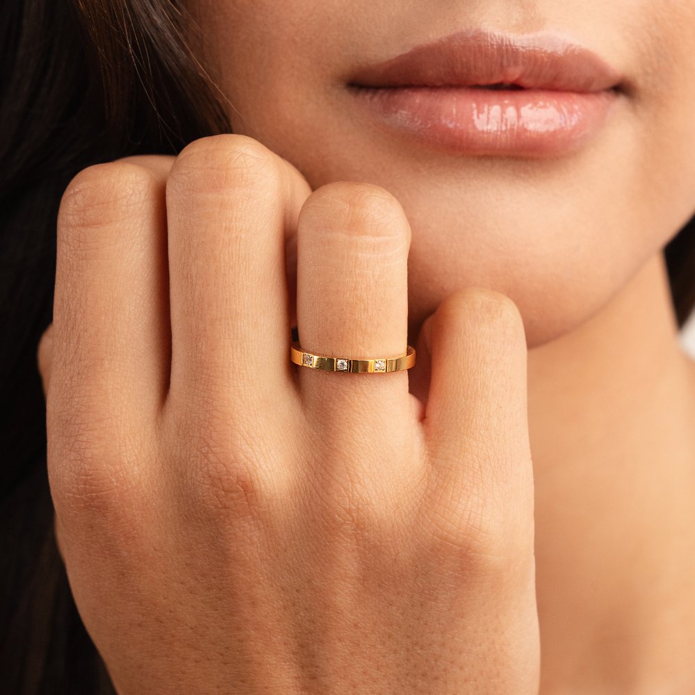 Mara Crystal Ring