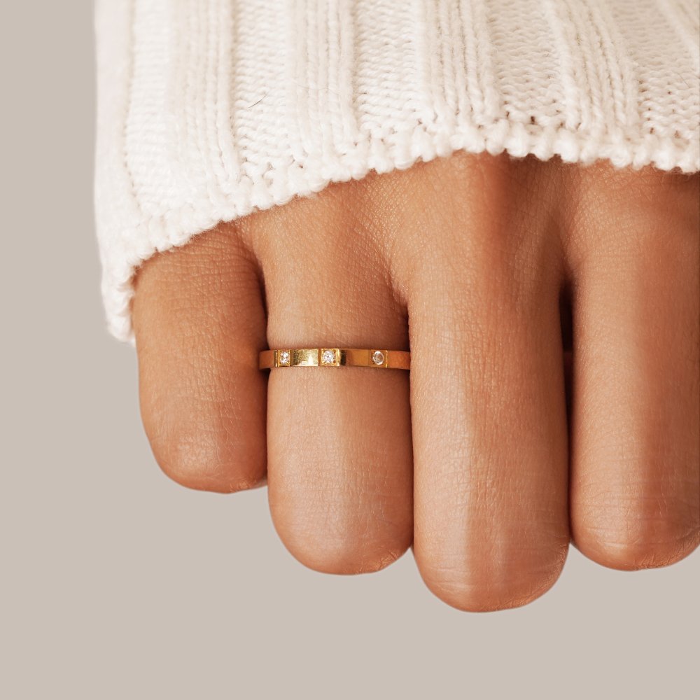 Mara Crystal Ring