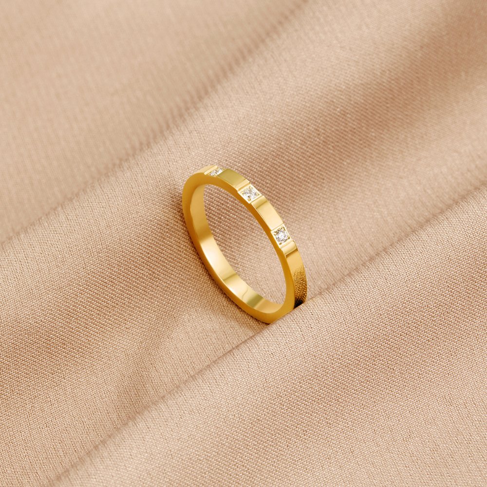 Mara Crystal Ring