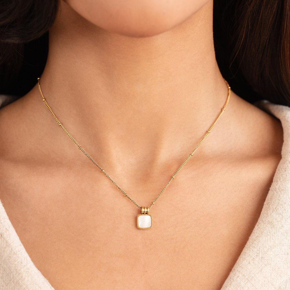 Virelle Shell Necklace