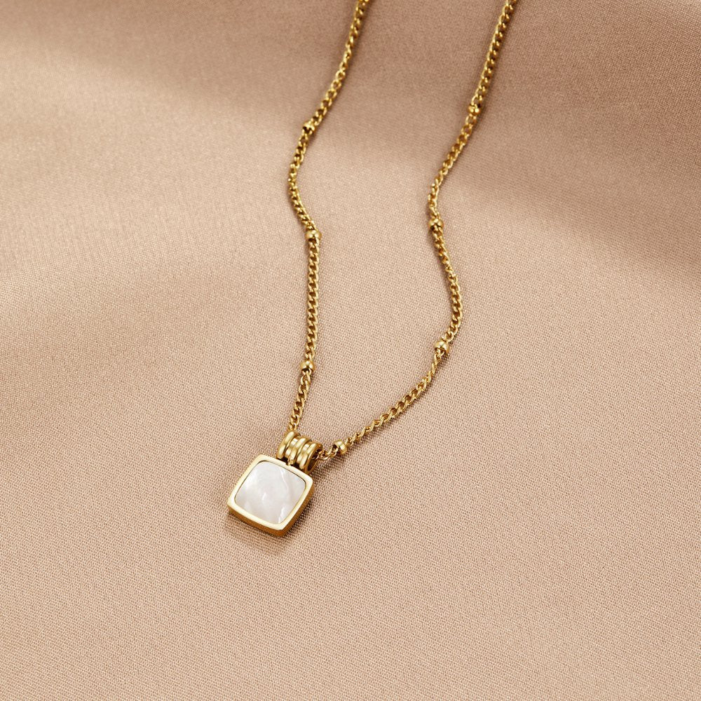 Virelle Shell Necklace