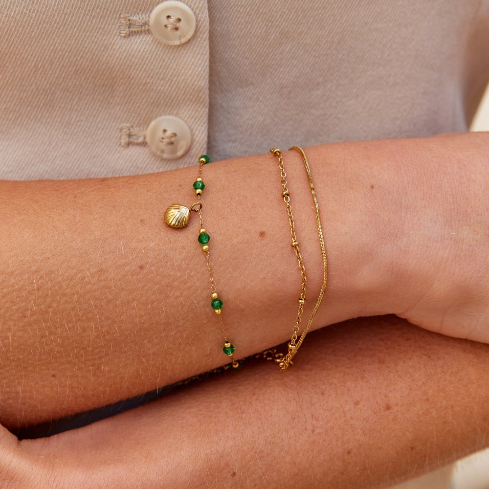 Gold Shell & Green Bead Bracelet