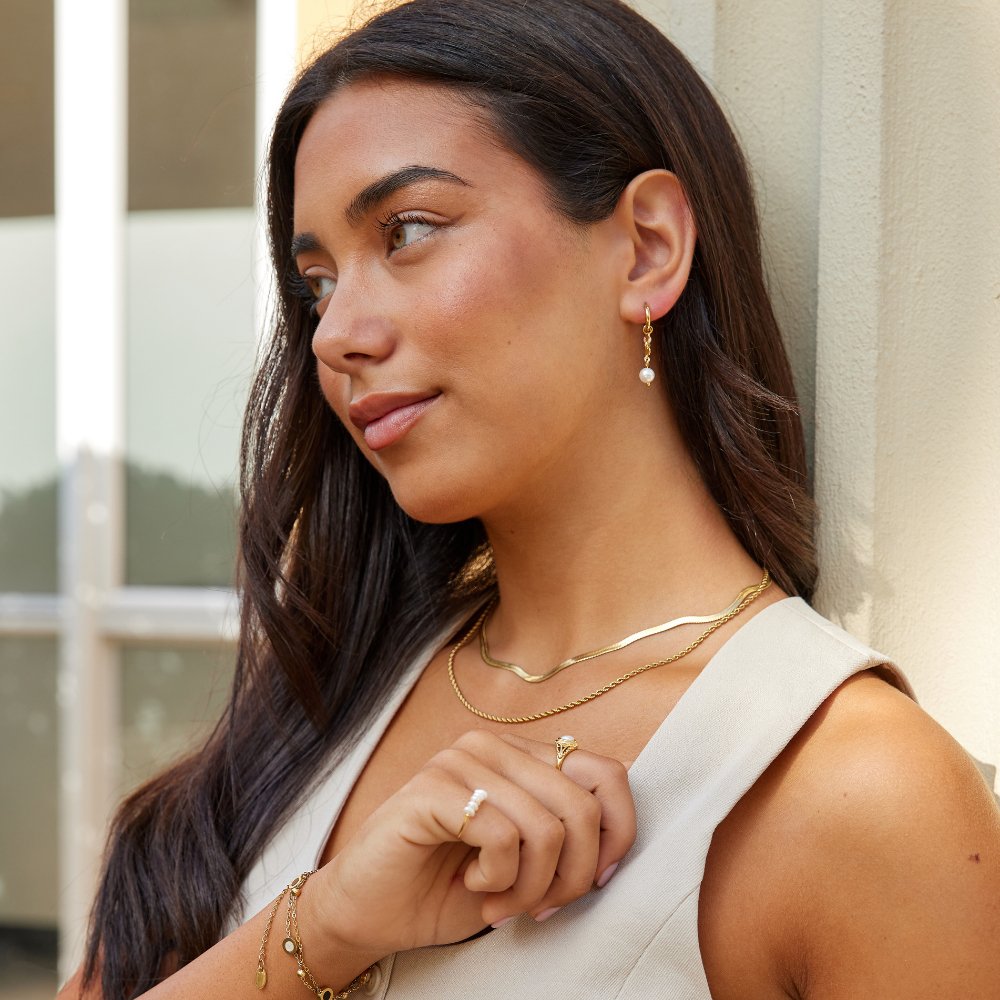 Elin Pearl Earrings