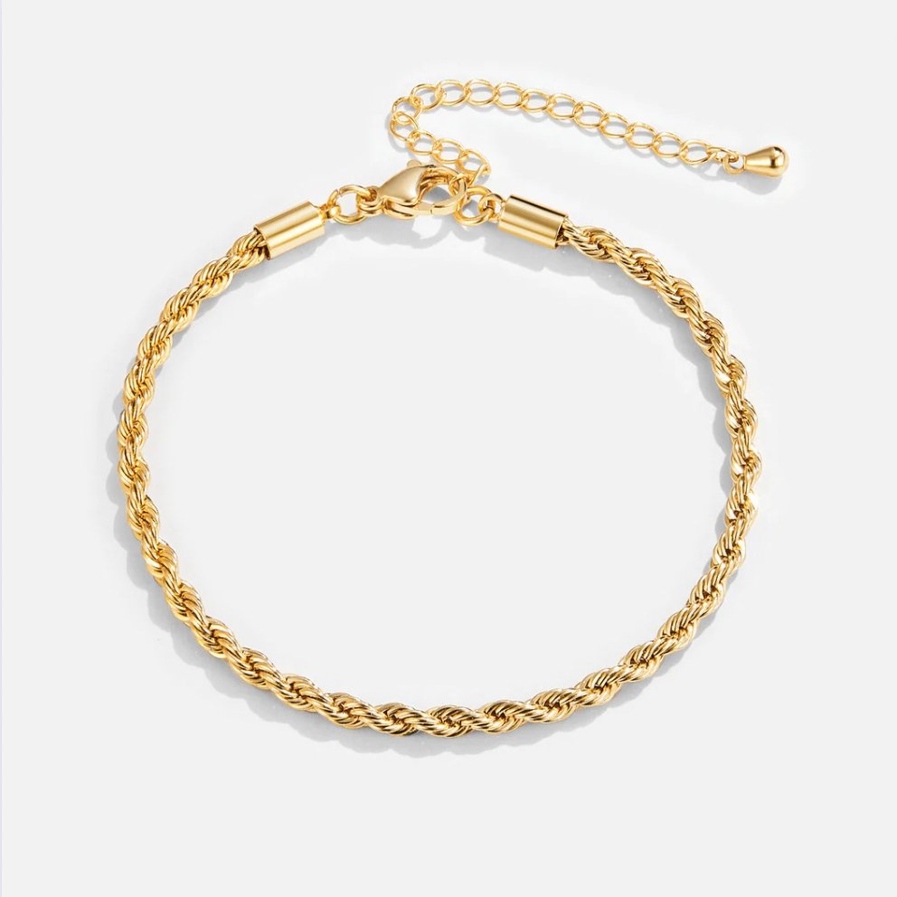 Twisting 18K Gold Bracelet