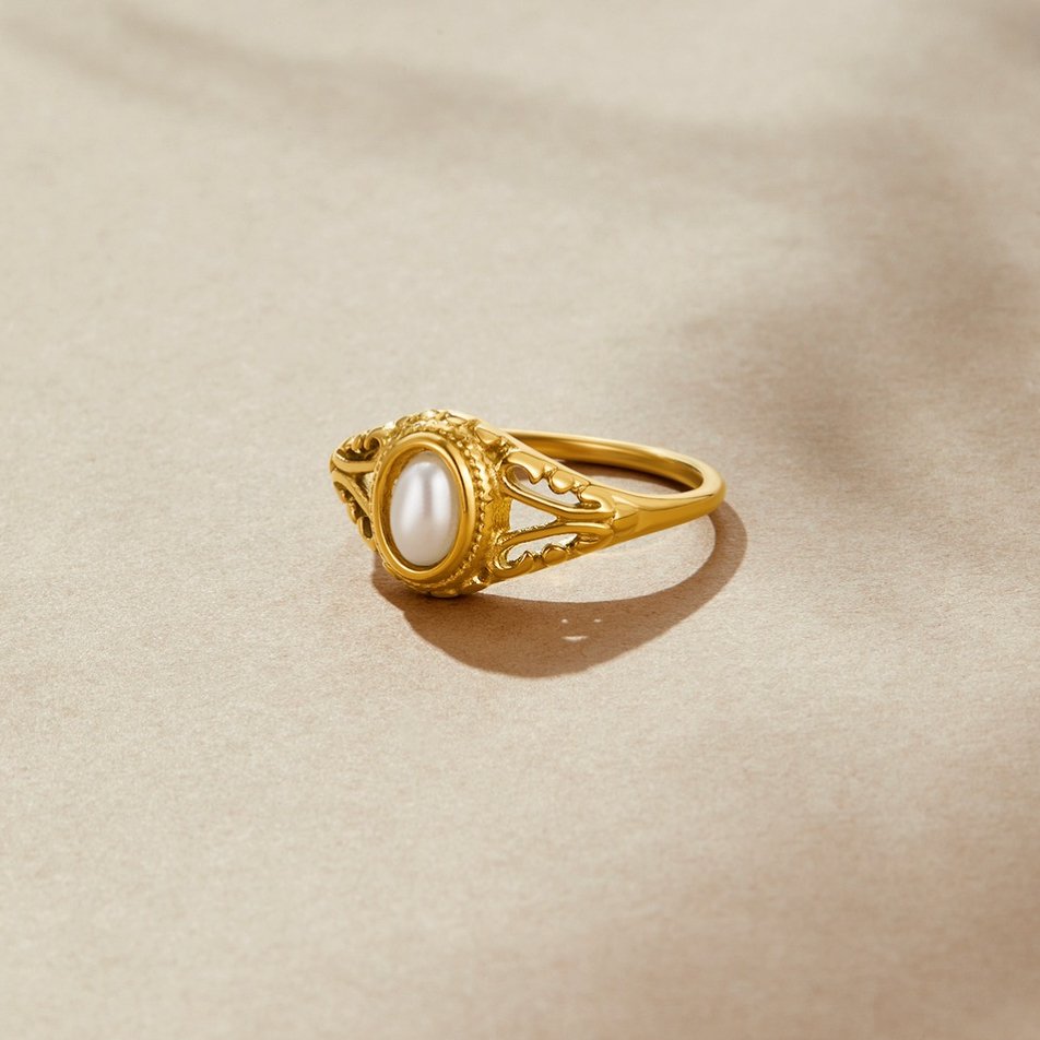 Vintage Pearl Ring