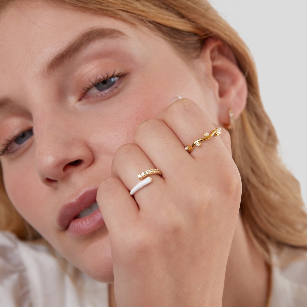 Waved Pearl 18K Gold Ring