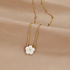 Claudine Flower Necklace